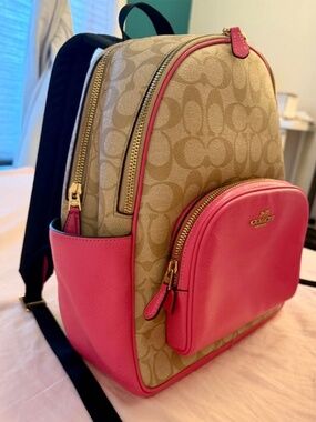 Coach Court Backpack - Light Khaki/Petunia Pink